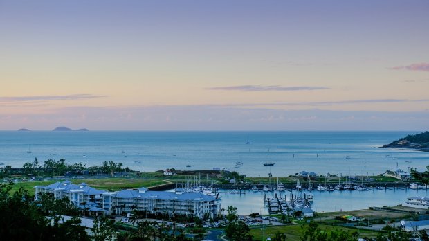 Bom weather radar, satellite and synoptic charts. Elementa Whitsundays